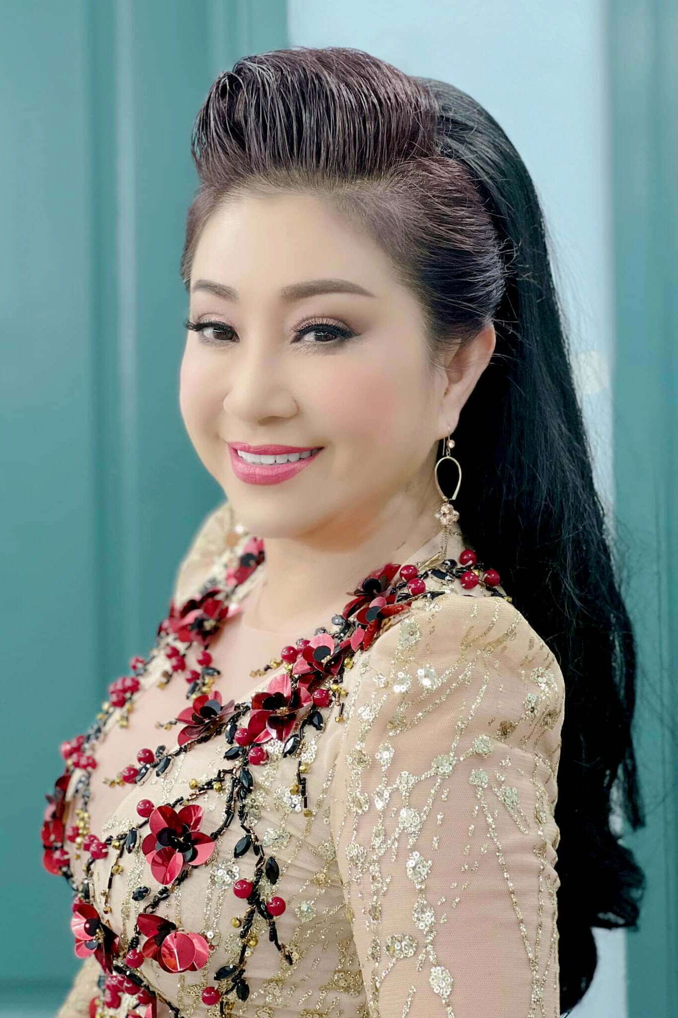 NSƯT Thoại Mỹ: 'Dù không là NSND, tôi vẫn nỗ lực phấn đấu phát triển bản thân' 2 Thoại Mỹ được đề xuất xem xét cấp danh hiệu NSND: Tôi mừng không ngủ được - ảnh 2
